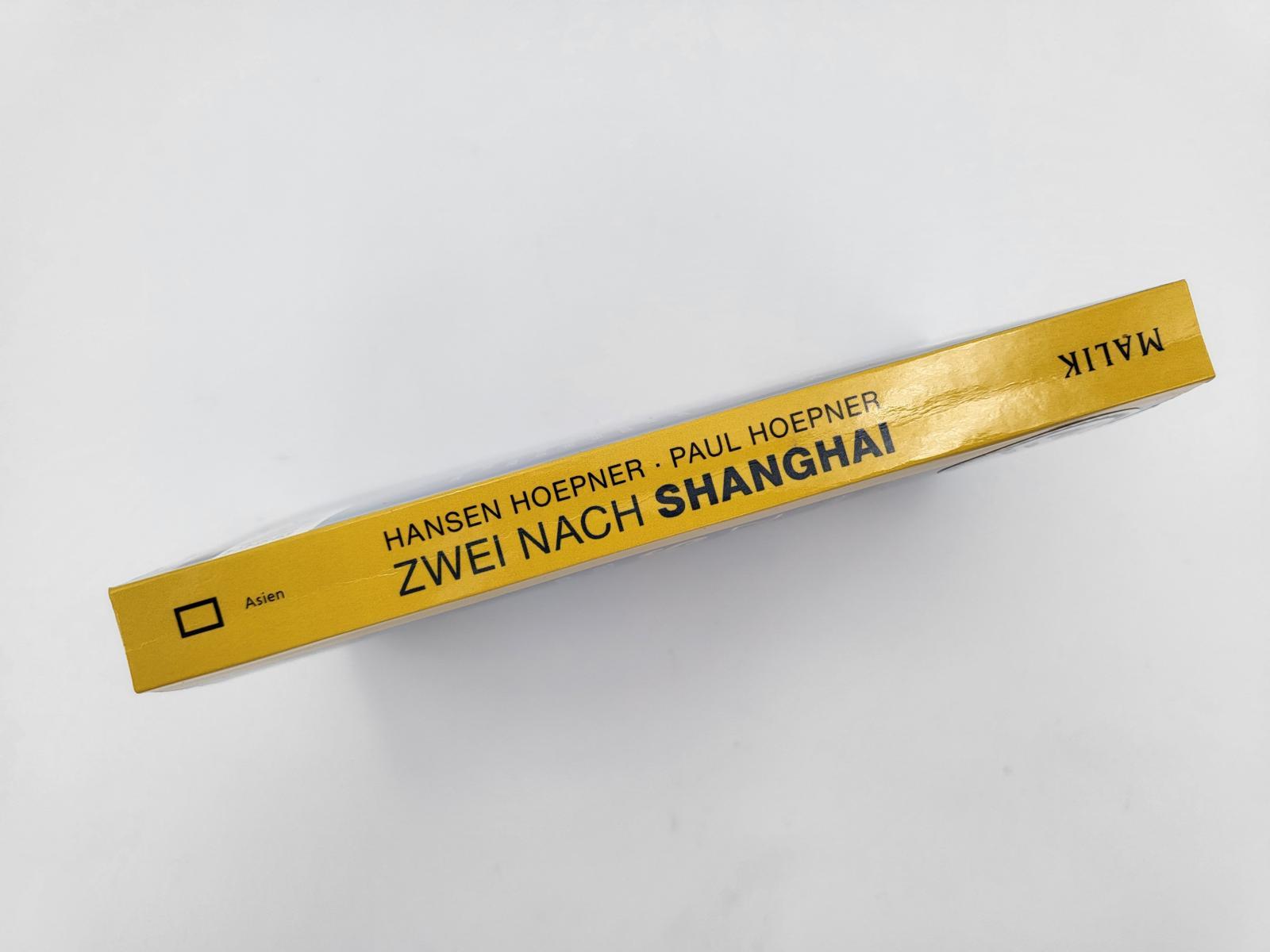 Zwei nach Shanghai